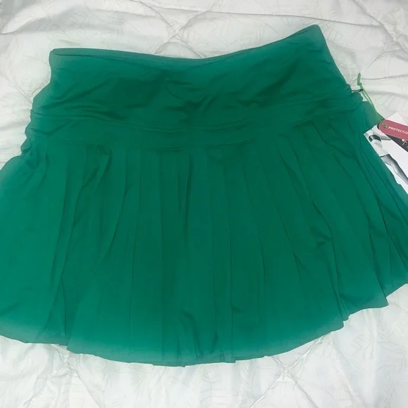 NWT Kyodan women's Vibrant Green pickleball tennis skirt size Medium - Picture 2 of 5